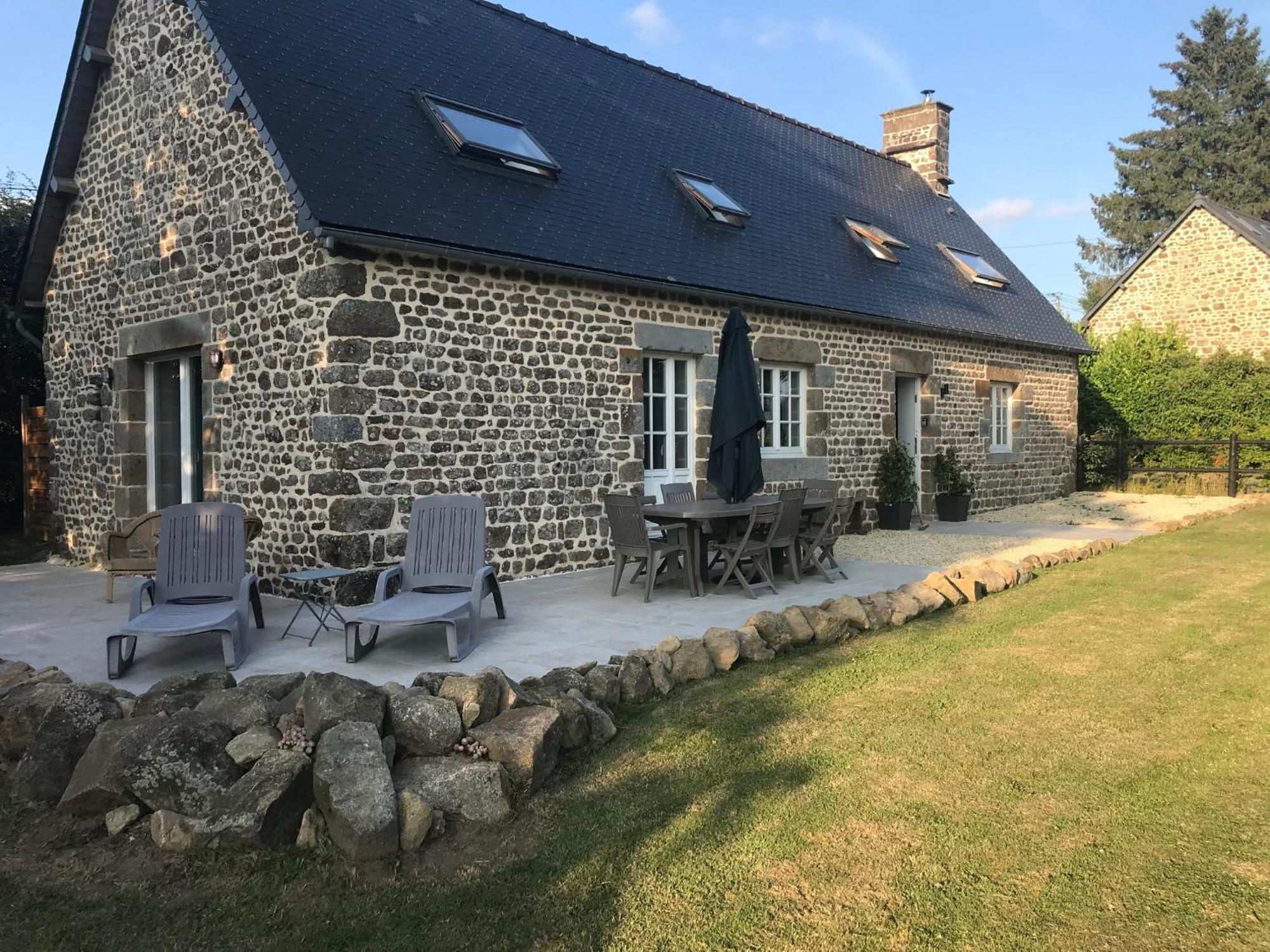 Maison De La Grange, Chaulieu Sourdeval المظهر الخارجي الصورة